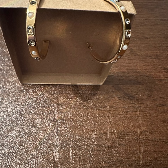 NWT Coach signature large hoop earrings w/ faux pearls + faux crystals - Picture 6 of 9